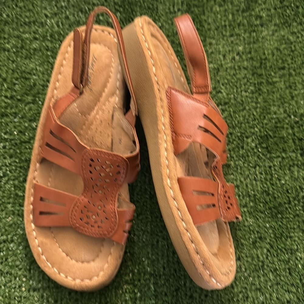 Easy spirit, Womens comfy sandal with adjustable strap,elastic side for comfort